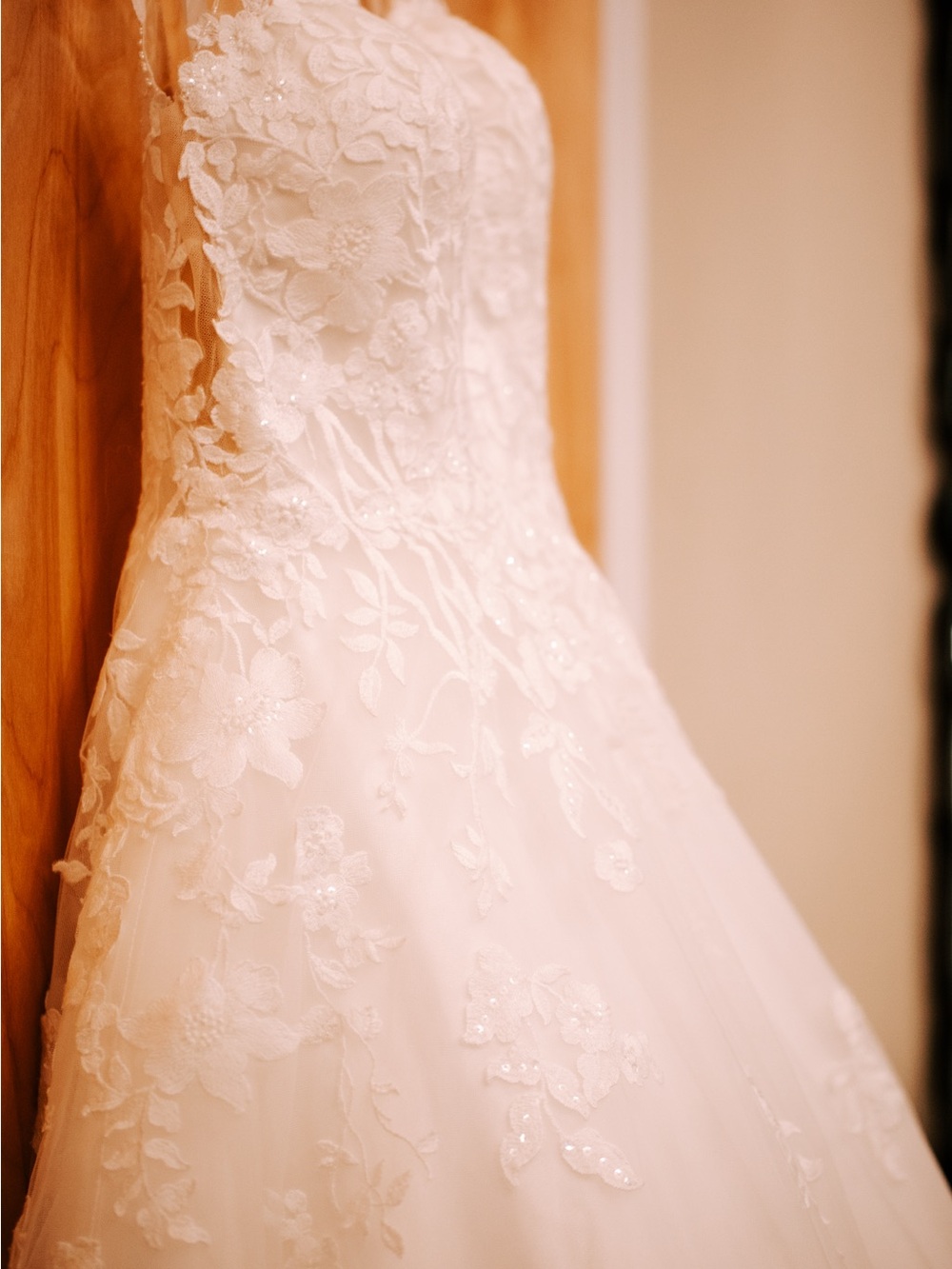 Lace Appliqué Ball Gown Wedding Dress in white
